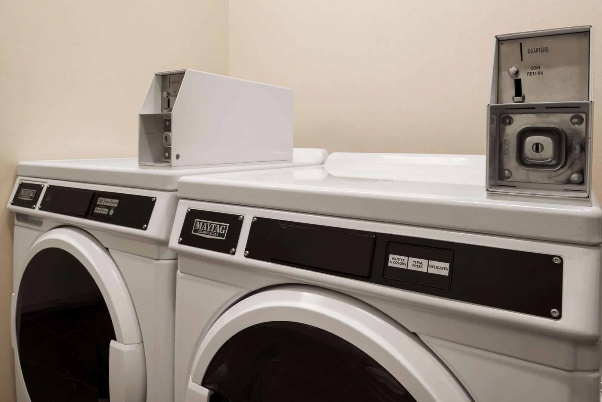 Hampton Inn Lawrence Zewnętrze zdjęcie