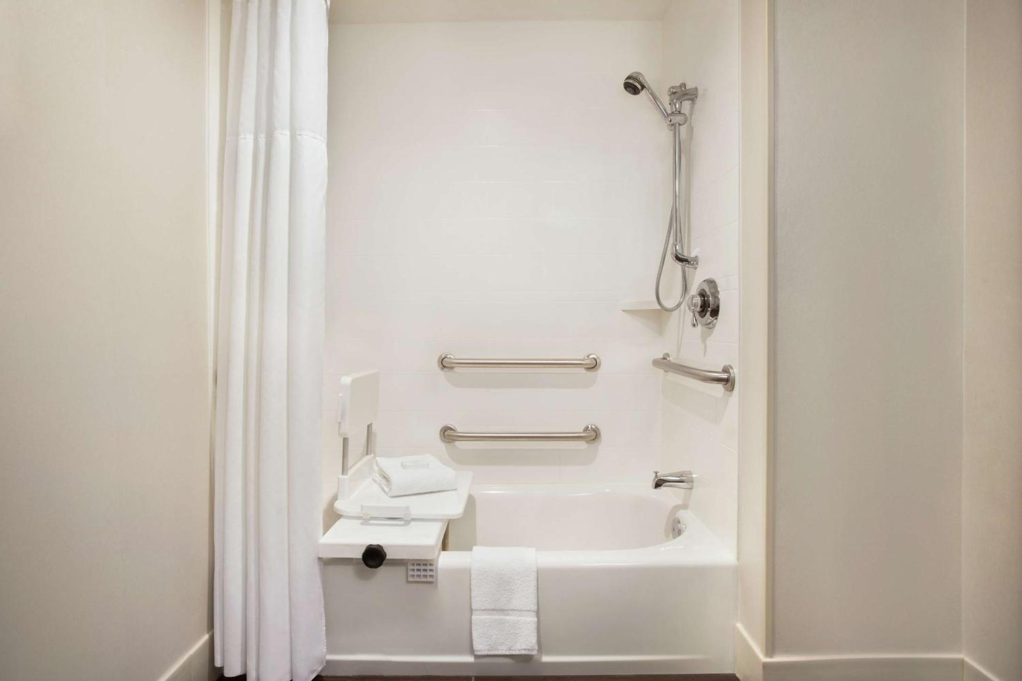 Hampton Inn Lawrence Zewnętrze zdjęcie