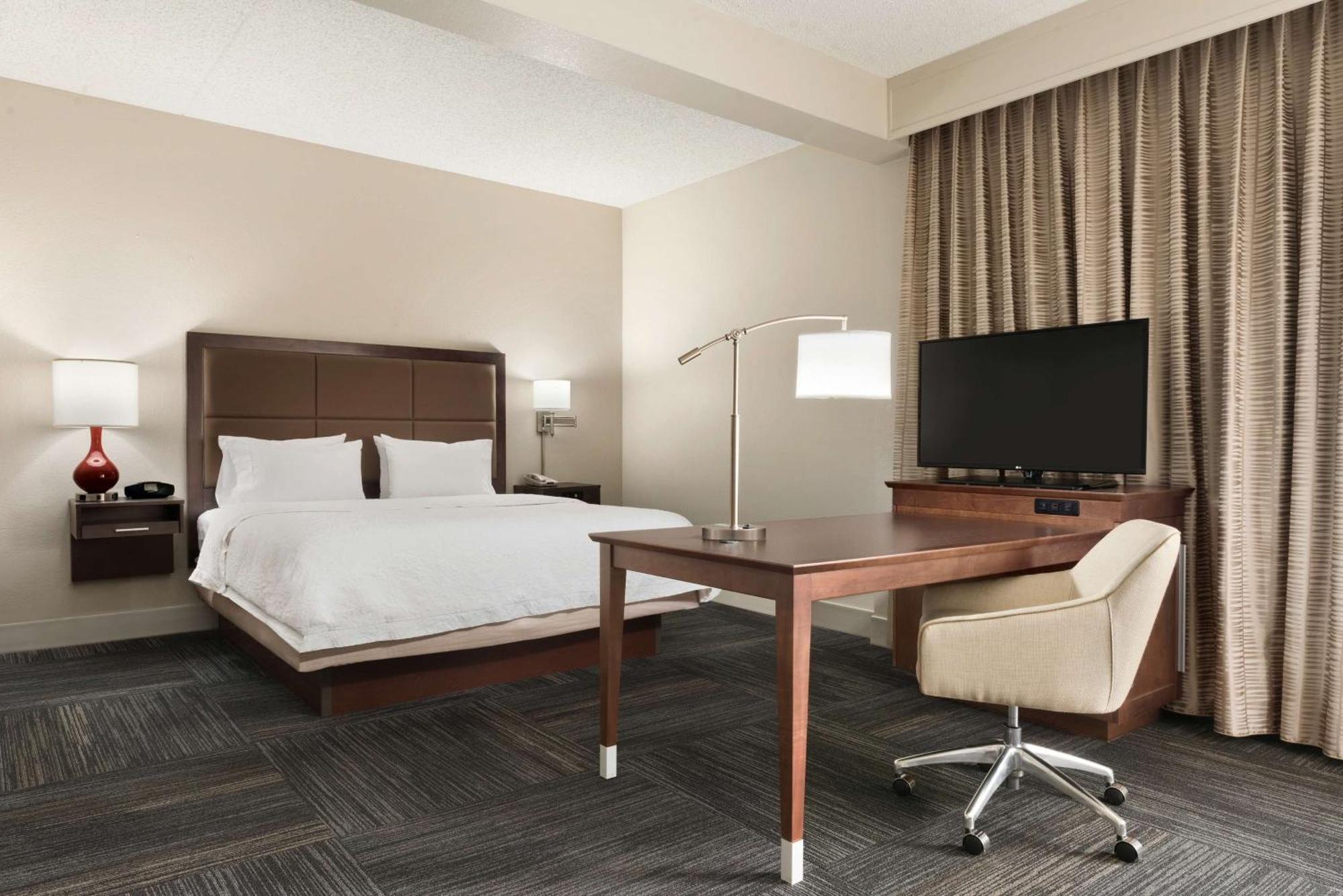 Hampton Inn Lawrence Zewnętrze zdjęcie