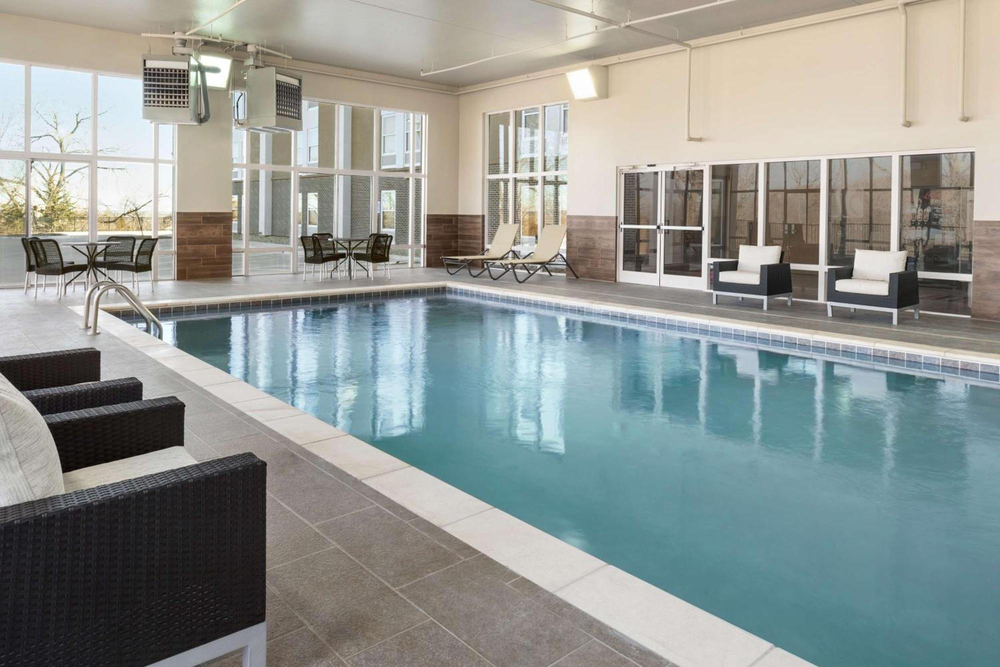 Hampton Inn Lawrence Zewnętrze zdjęcie