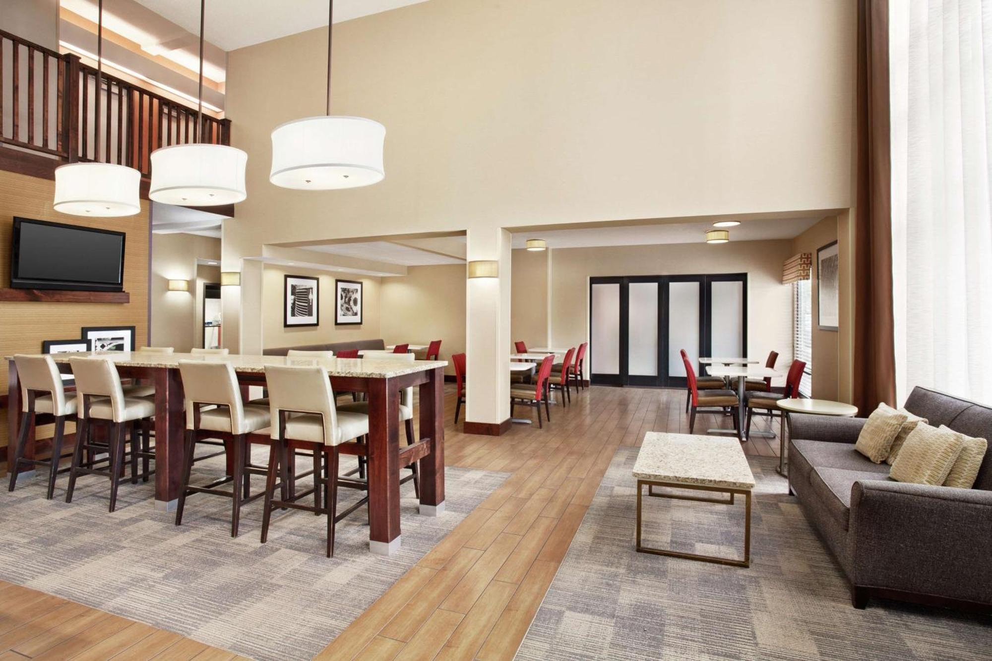 Hampton Inn Lawrence Zewnętrze zdjęcie