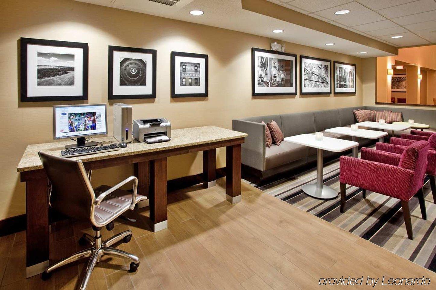 Hampton Inn Lawrence Zewnętrze zdjęcie