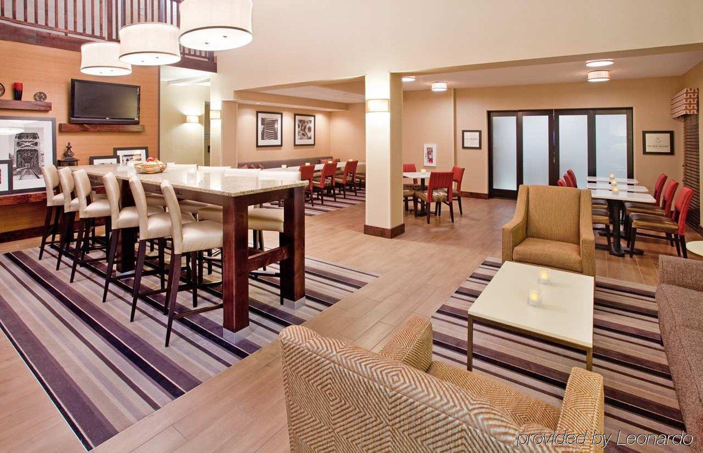 Hampton Inn Lawrence Zewnętrze zdjęcie